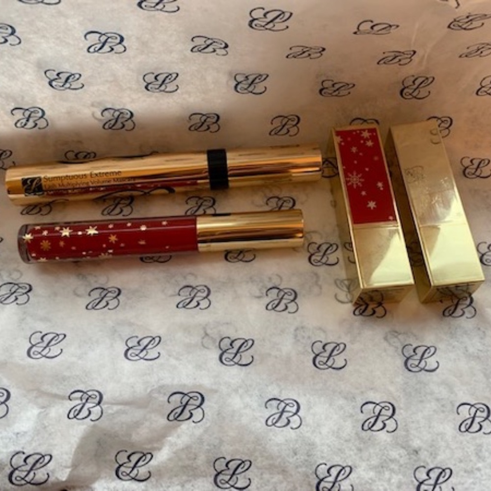 5 pieces of Estée Lauder Christmas Gift Box! NWOT